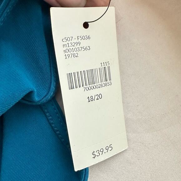 Lane Bryant Teal V-Neck Cold Shoulder Women's Top Size 18/20 NWT - Picture 4 of 6